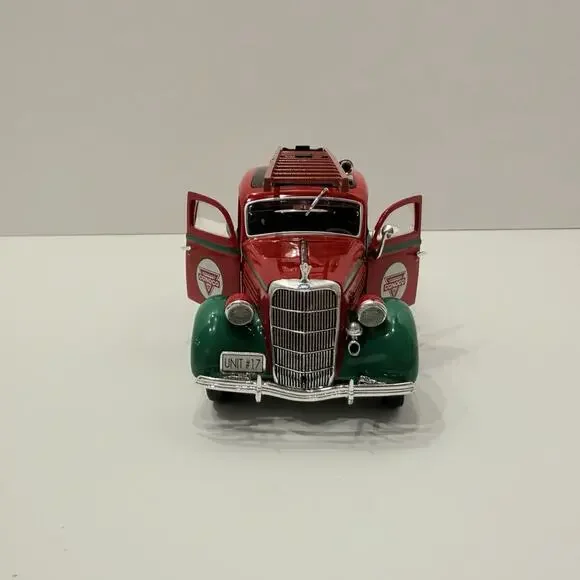 Conoco 1935 Ford Fire Patrol Diecast Car Crown Premiums - Picture 10 of 14